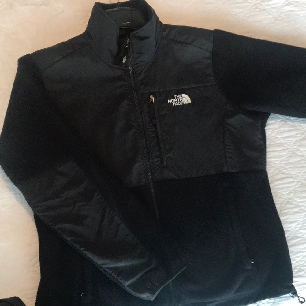 Women’s The North Face Denali jacket. Size Large.